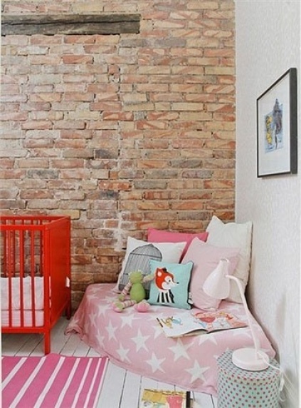 All you need for a comfy reading nook is a handful of colourful scatters and floor cushions | via http://pinterest.com/pin/226446687486487777/